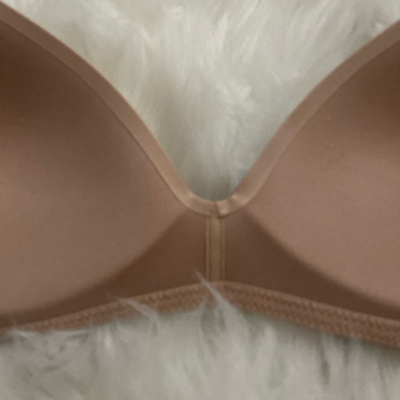 NEW SKIMS Wireless Form T-Shirt Demi Bra Wire-free Tshirt, Nude Clay Size 32C - Picture 13 of 14